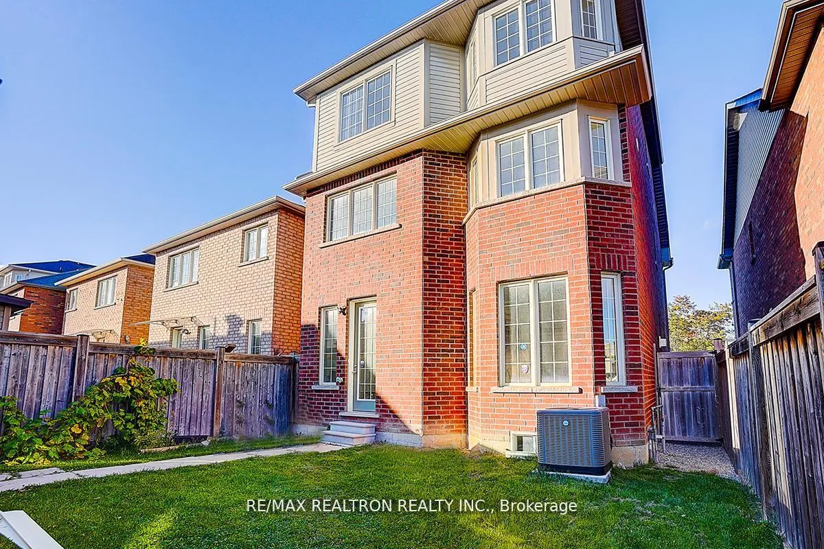 Photo 42 of 2798 Donald Cousens Parkway, Markham, Cornell — HOMEH