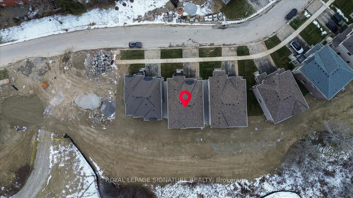 Photo 4 of 26 Altamira Road, Brampton, Vales of Castlemore — HOMEH