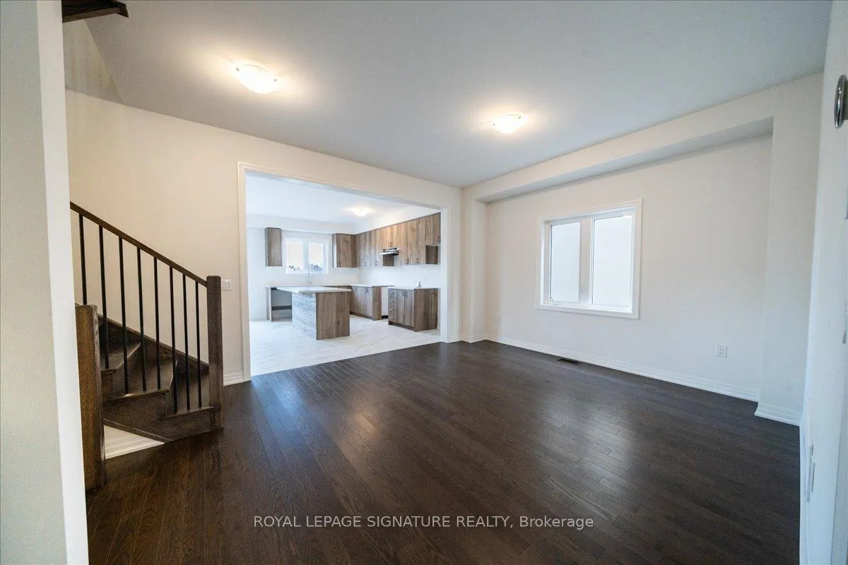 Photo 10 of 26 Altamira Road, Brampton, Vales of Castlemore — HOMEH