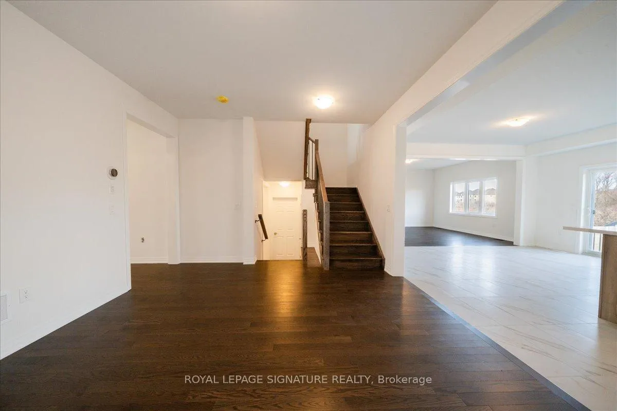 Photo 11 of 26 Altamira Road, Brampton, Vales of Castlemore — HOMEH