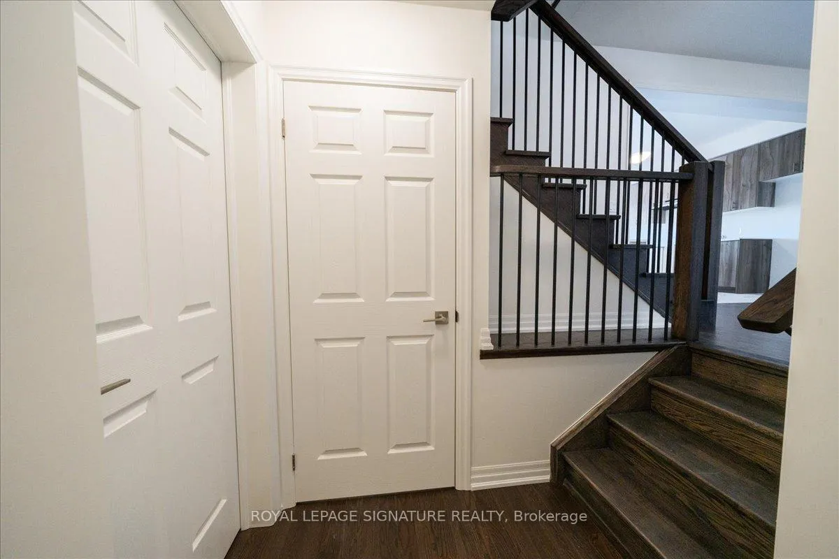 Photo 12 of 26 Altamira Road, Brampton, Vales of Castlemore — HOMEH