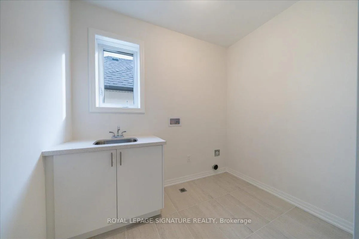 Photo 32 of 26 Altamira Road, Brampton, Vales of Castlemore — HOMEH