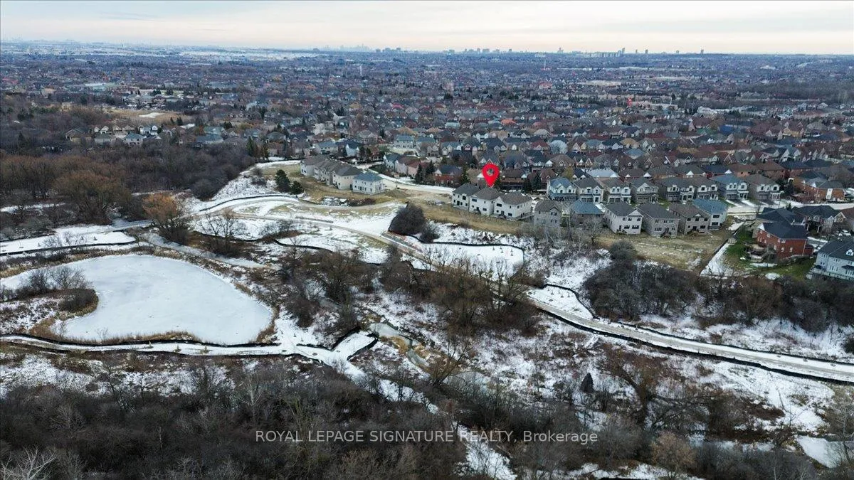 Photo 37 of 26 Altamira Road, Brampton, Vales of Castlemore — HOMEH