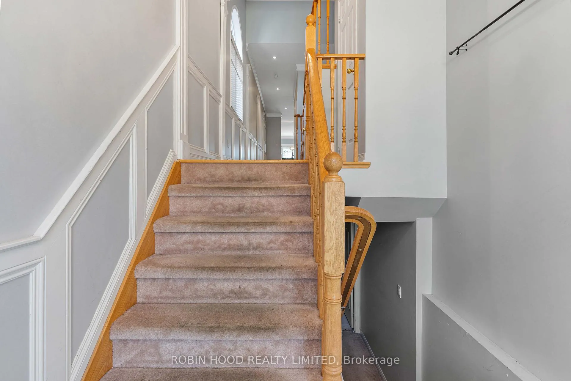 Photo 5 of 6 Meadowlark Drive, Halton Hills, Georgetown — HOMEH