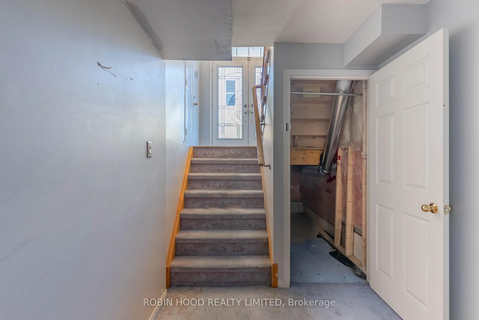 Photo 12 of 6 Meadowlark Drive, Halton Hills, Georgetown — HOMEH