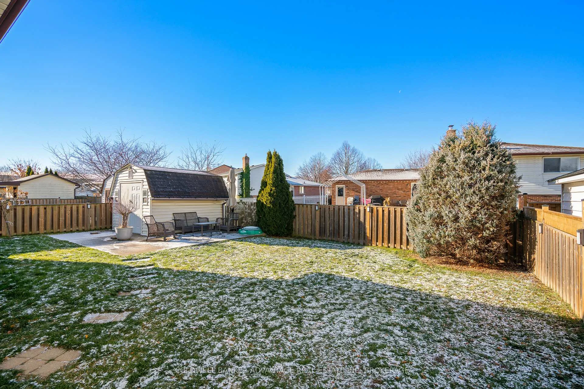 Photo 10 of 40 Crestcombe Road, St. Catharines, Ridley — HOMEH