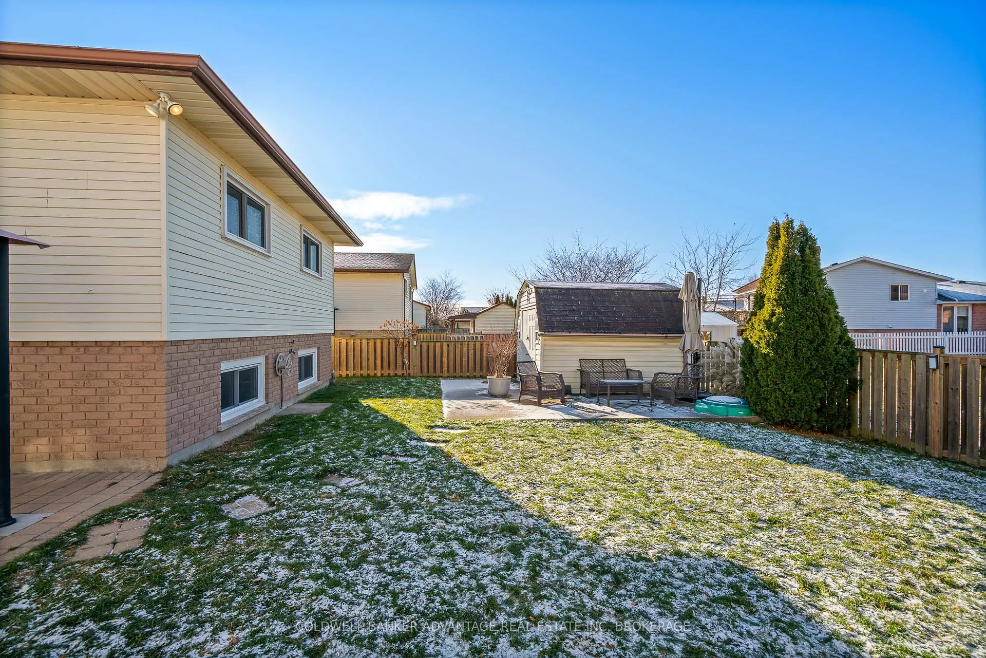 Photo 11 of 40 Crestcombe Road, St. Catharines, Ridley — HOMEH