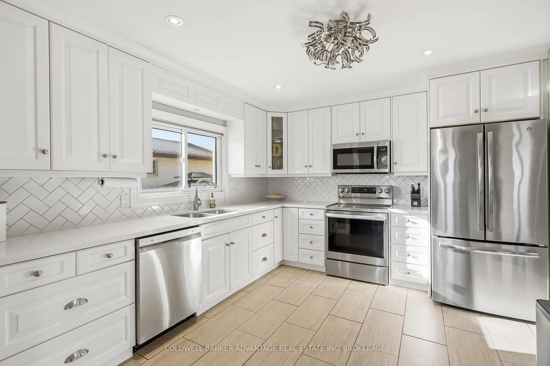Photo 27 of 40 Crestcombe Road, St. Catharines, Ridley — HOMEH