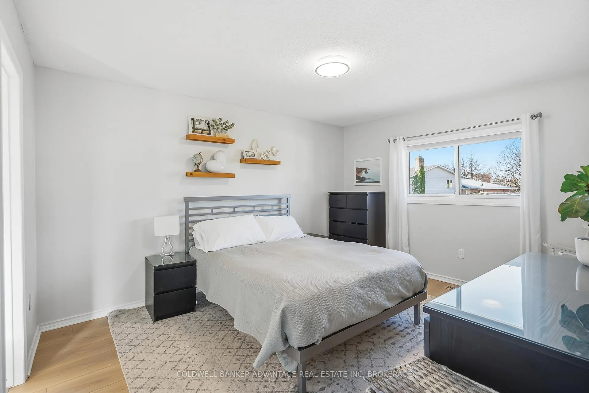 Photo 32 of 40 Crestcombe Road, St. Catharines, Ridley — HOMEH