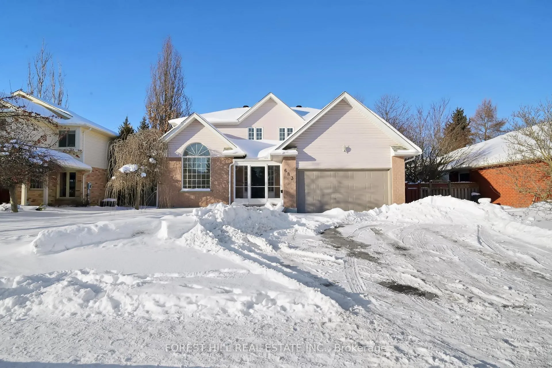 Front of 683 Willow Road