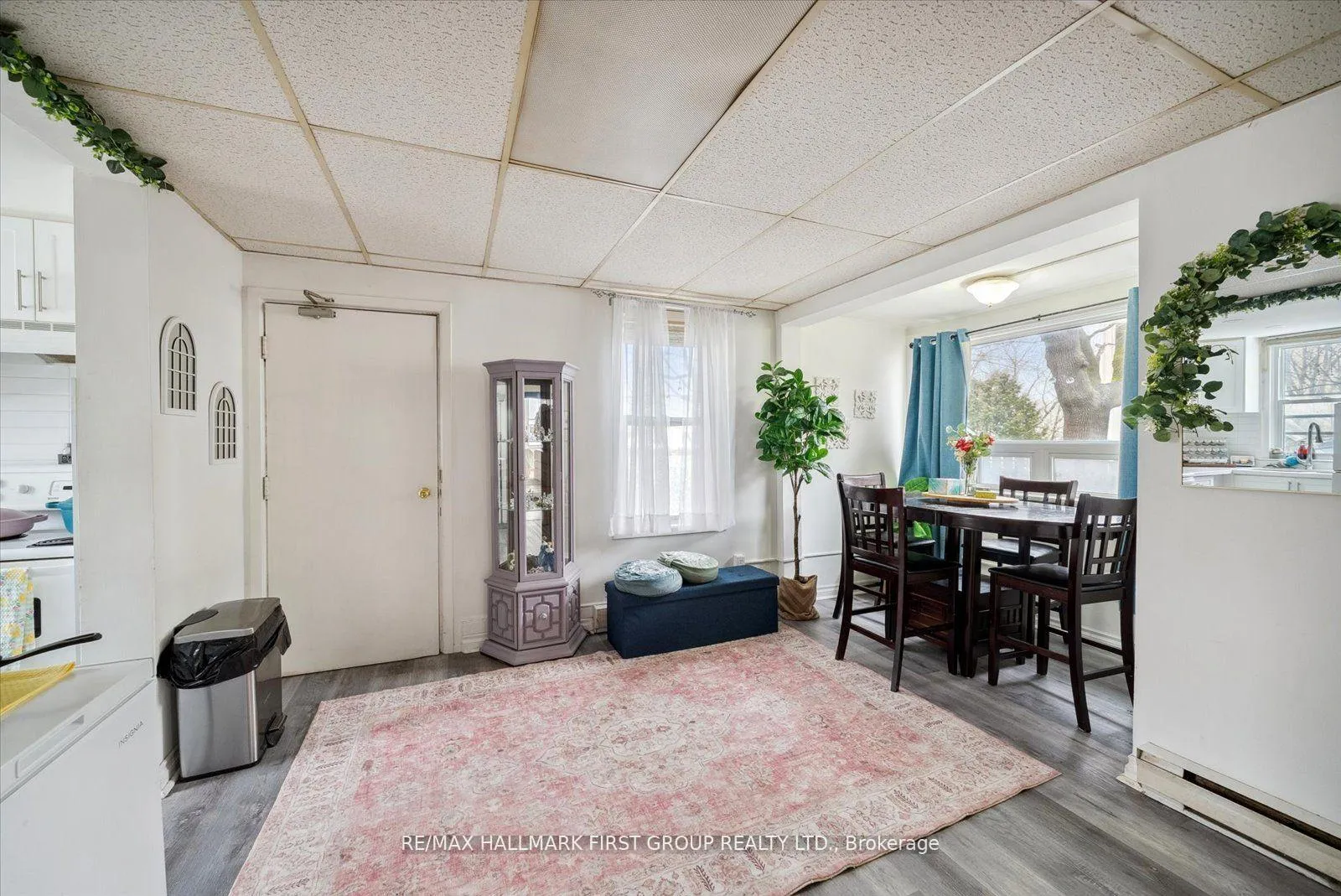 Photo 3 of 219 Cochrane Street, Scugog, Port Perry — HOMEH