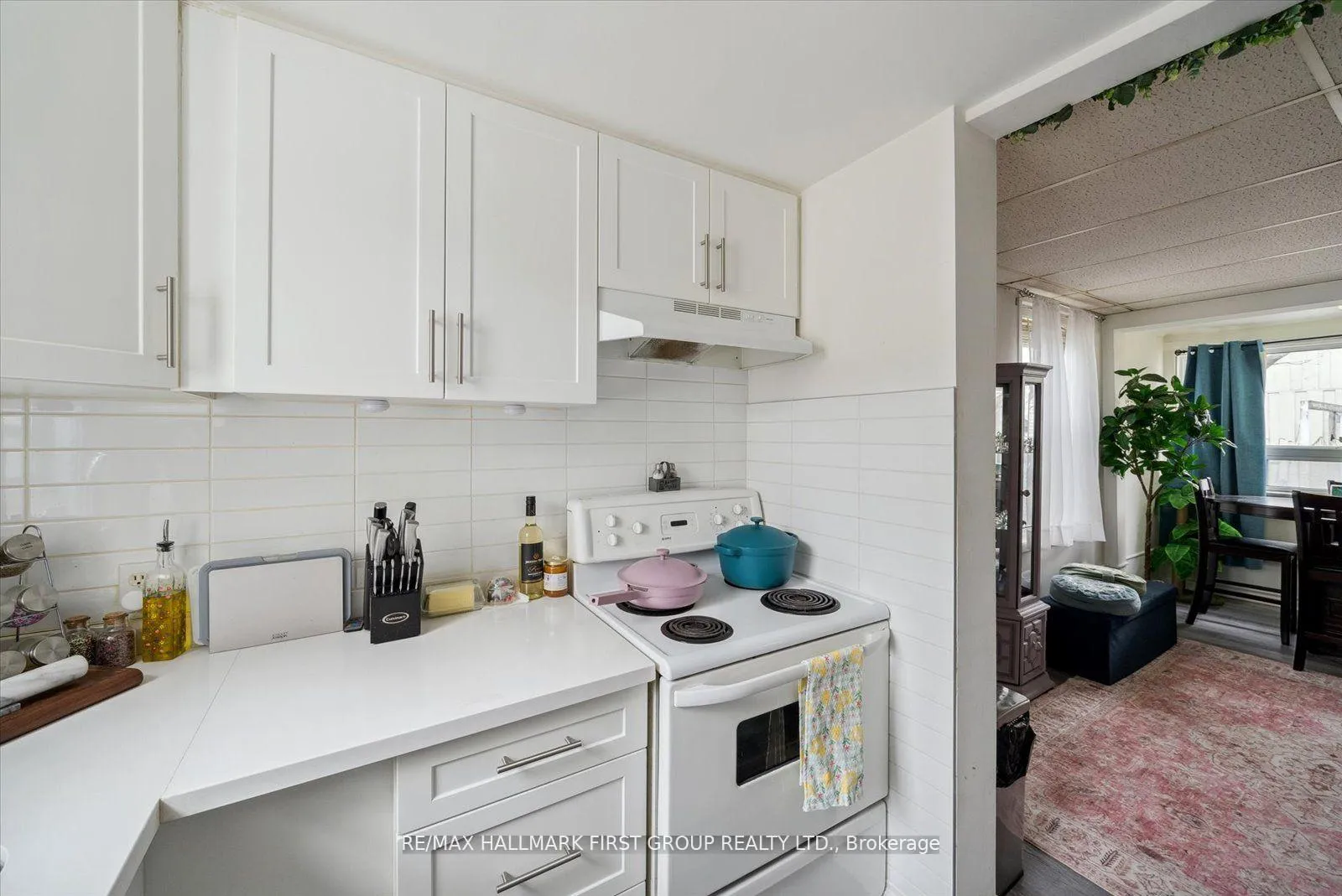 Photo 6 of 219 Cochrane Street, Scugog, Port Perry — HOMEH