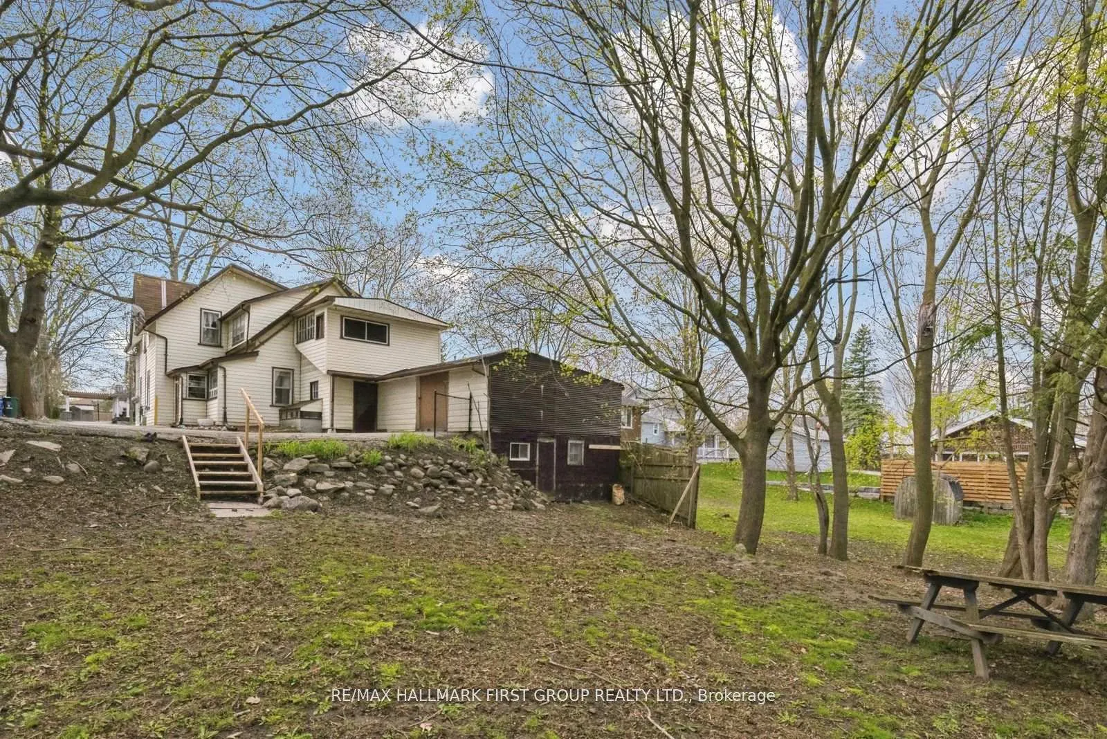 Photo 12 of 219 Cochrane Street, Scugog, Port Perry — HOMEH