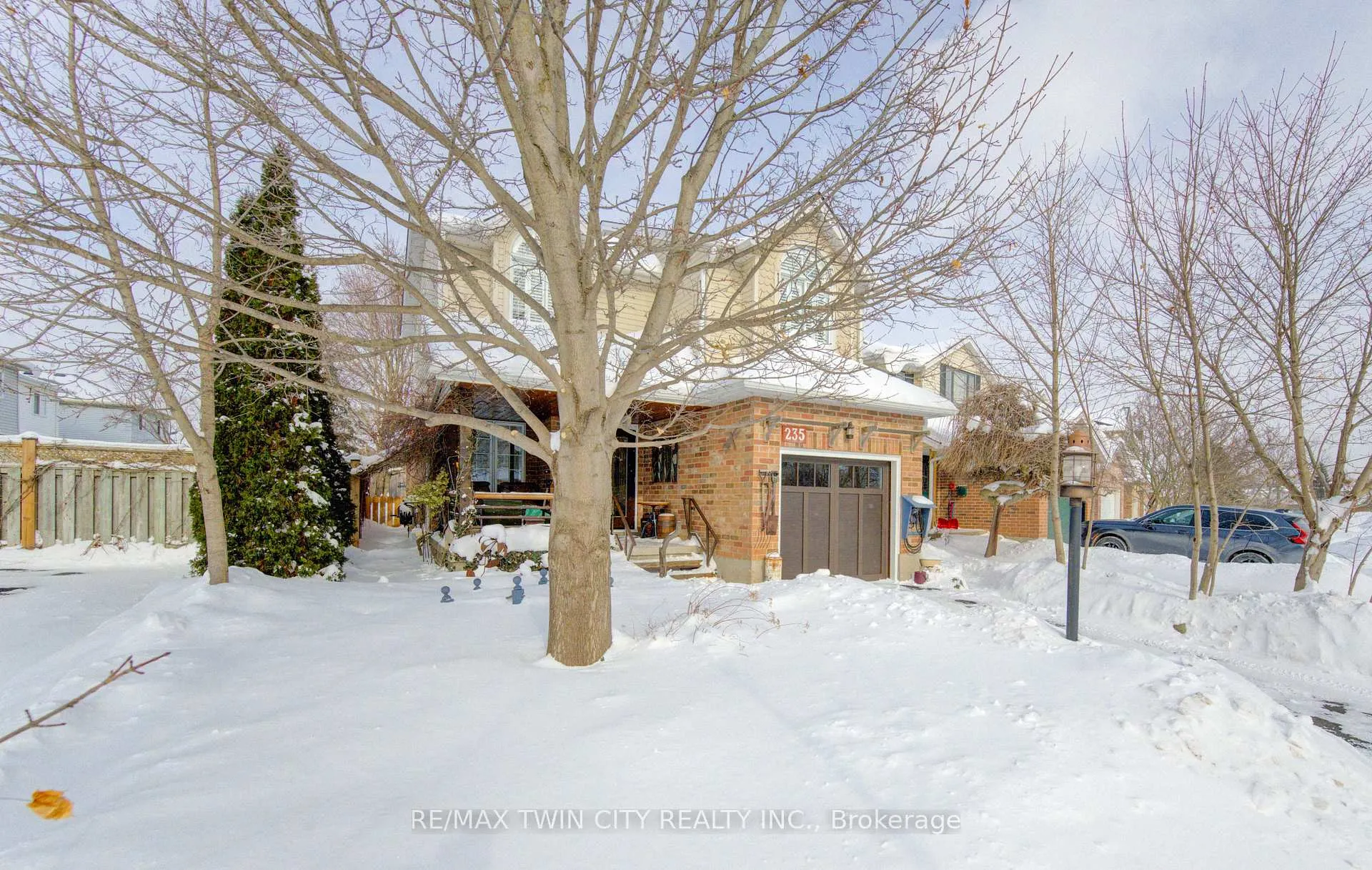 Photo 3 of 235 Bush Clover Crescent, Kitchener — HOMEH