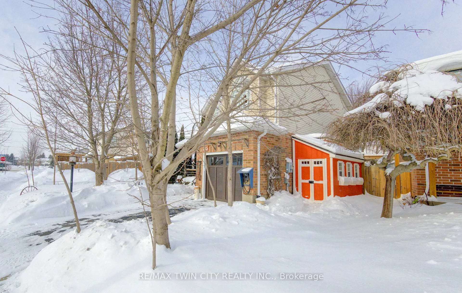 Photo 4 of 235 Bush Clover Crescent, Kitchener — HOMEH