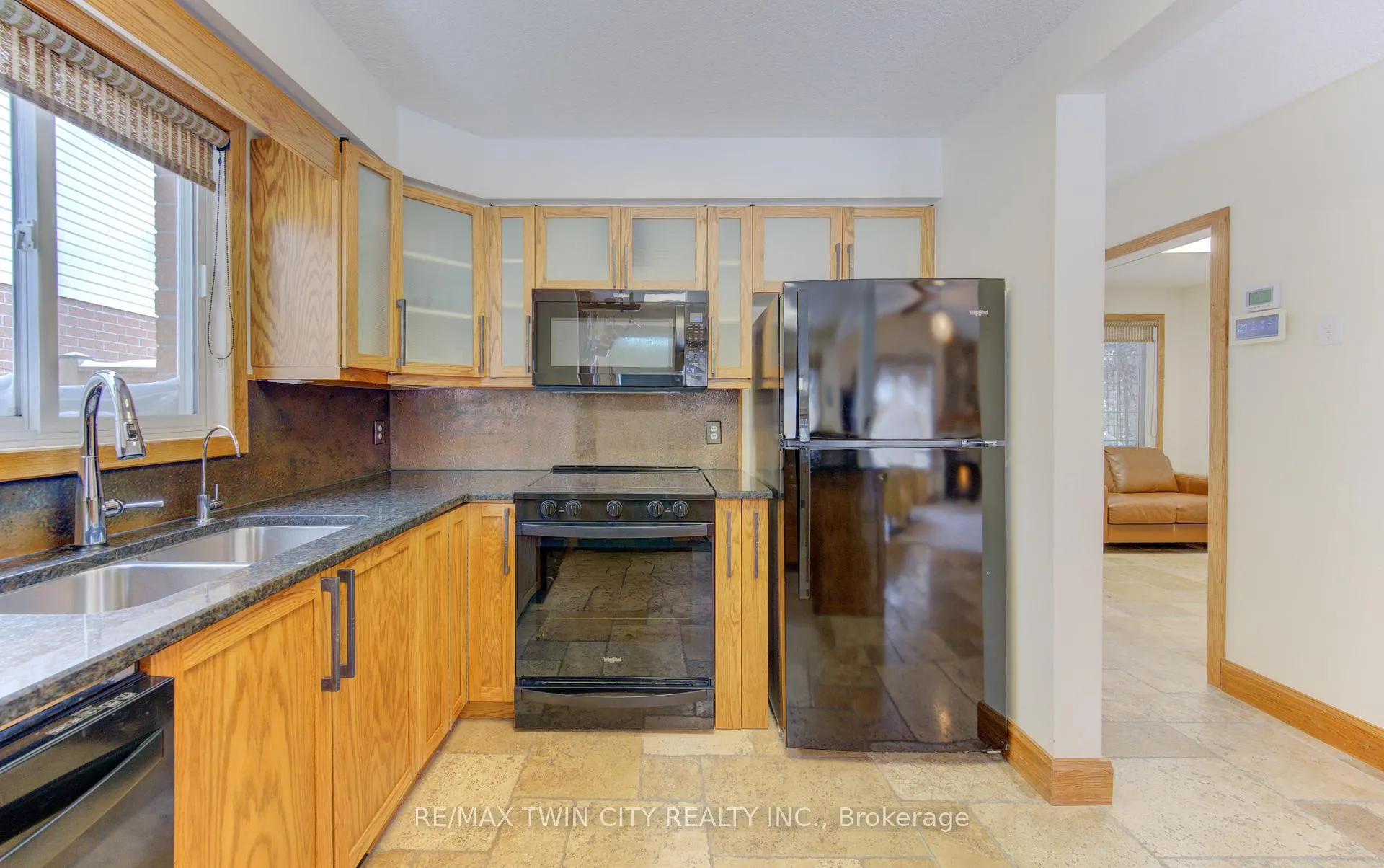 Photo 14 of 235 Bush Clover Crescent, Kitchener — HOMEH