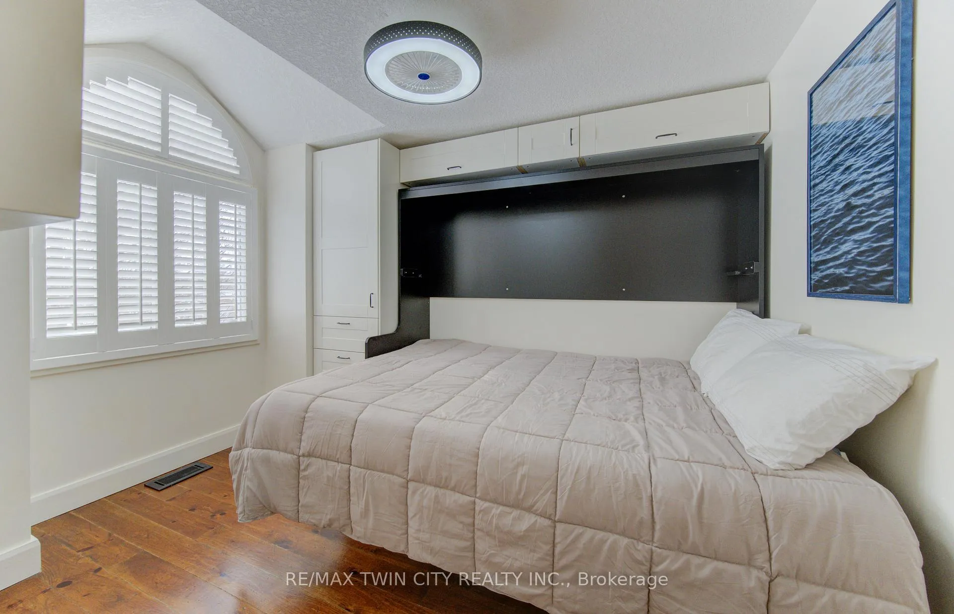 Photo 20 of 235 Bush Clover Crescent, Kitchener — HOMEH
