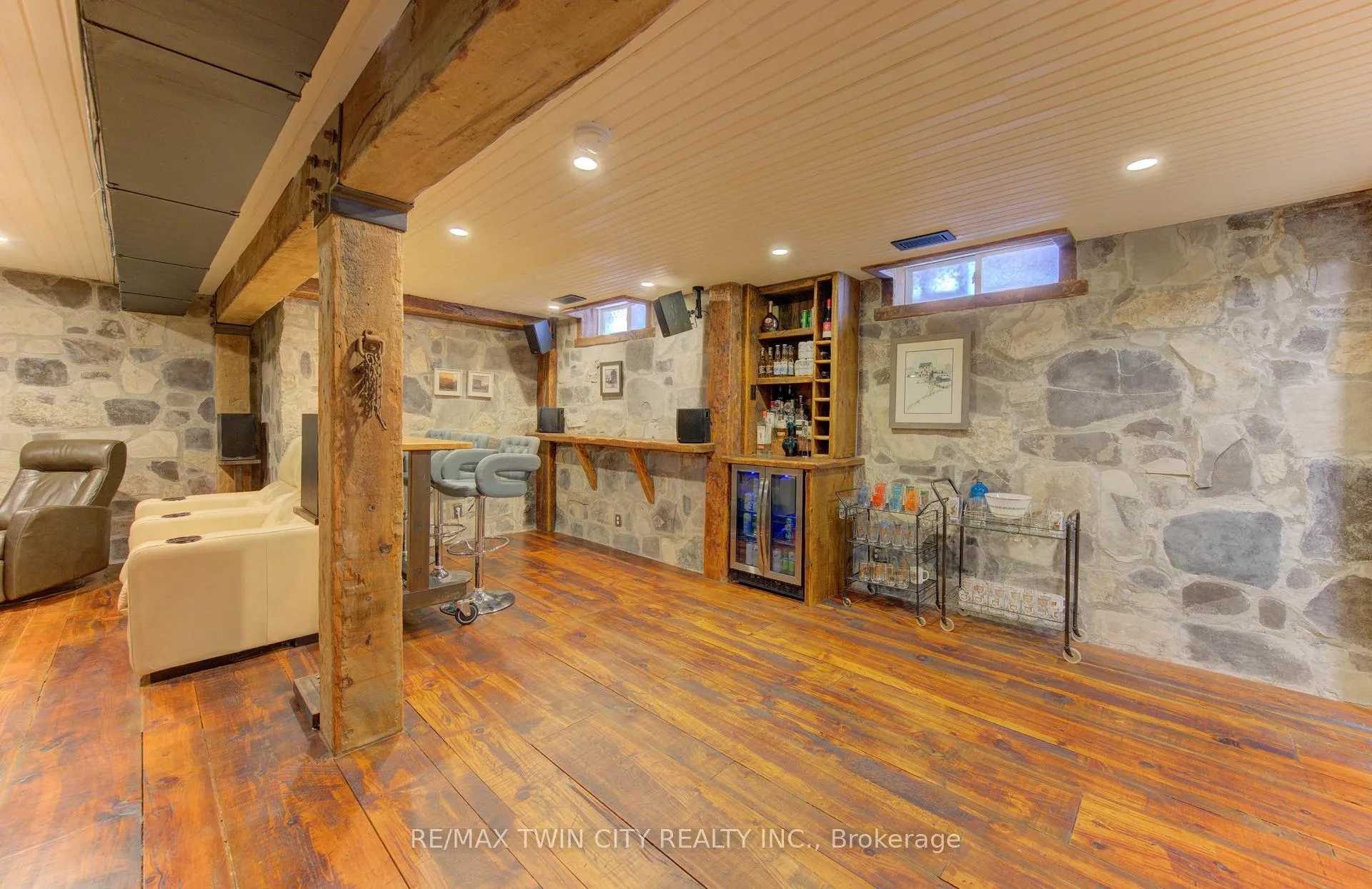 Photo 32 of 235 Bush Clover Crescent, Kitchener — HOMEH