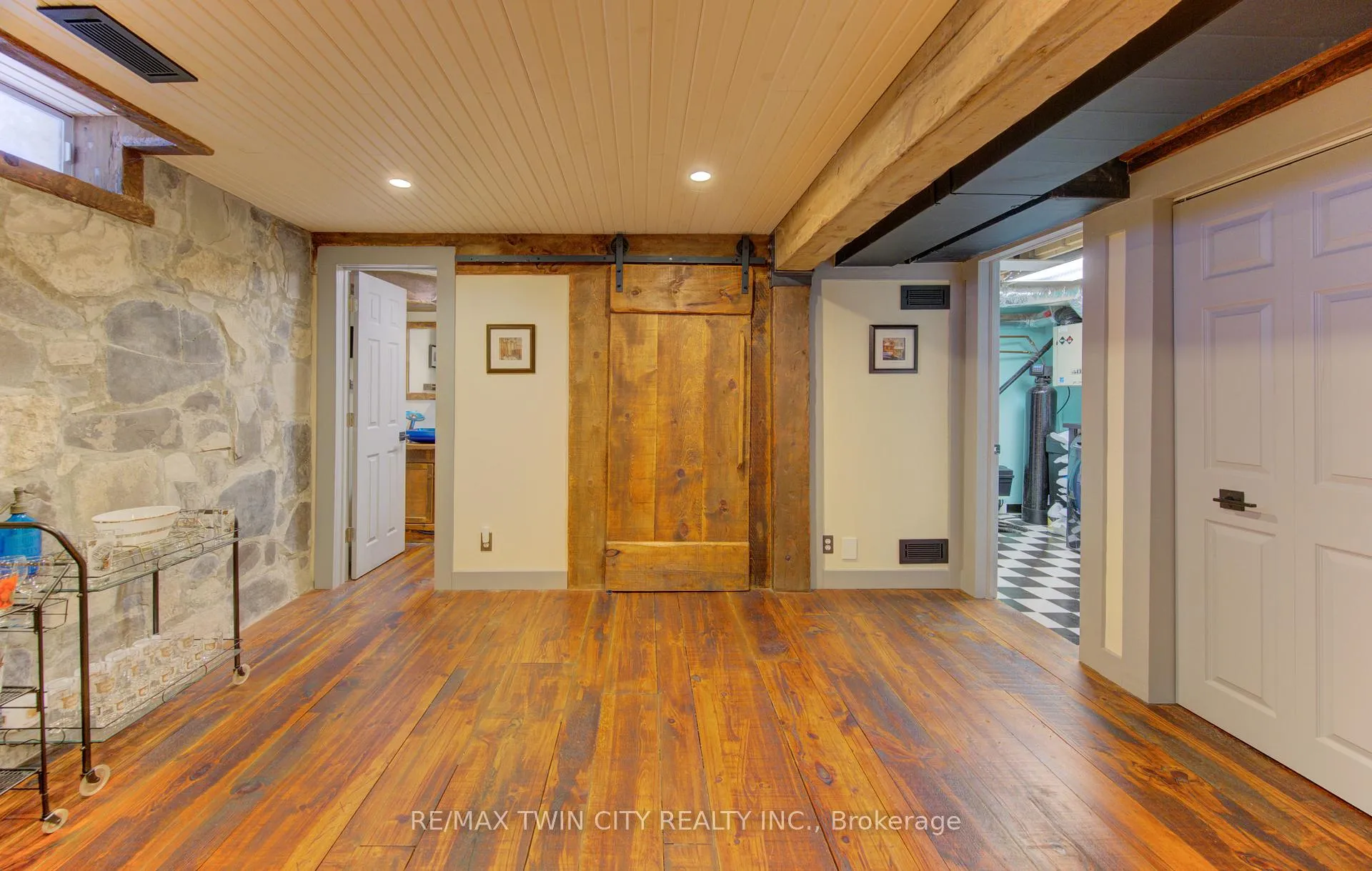 Photo 35 of 235 Bush Clover Crescent, Kitchener — HOMEH