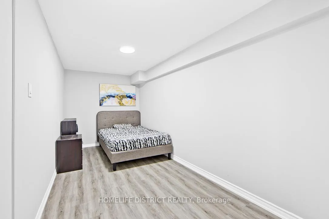 Photo 32 of 74 Hall Avenue, Guelph, Pineridge/Westminster Woods — HOMEH