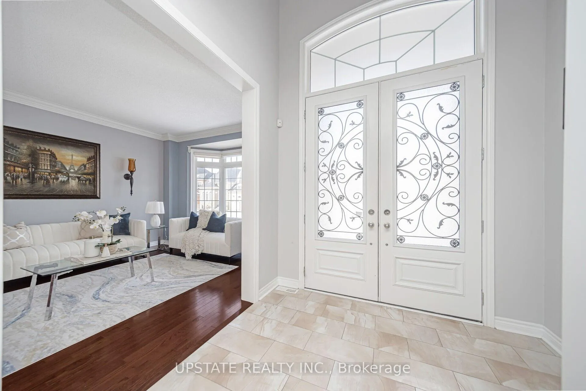Photo 4 of 10 Agincourt Circle, Brampton, Credit Valley — HOMEH