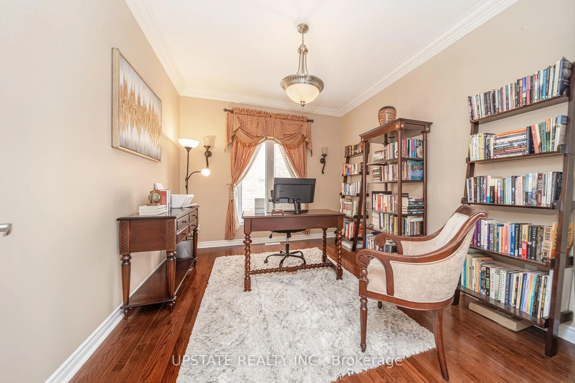 Photo 10 of 10 Agincourt Circle, Brampton, Credit Valley — HOMEH