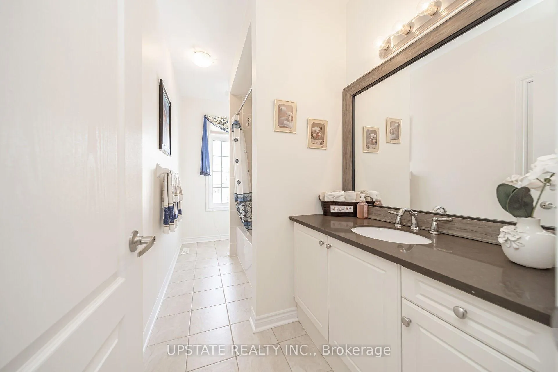Photo 28 of 10 Agincourt Circle, Brampton, Credit Valley — HOMEH