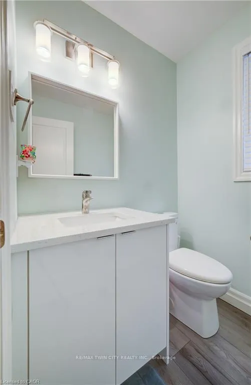 Photo 16 of 524 Windflower Crescent, Kitchener — HOMEH