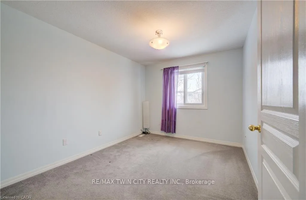 Photo 21 of 524 Windflower Crescent, Kitchener — HOMEH