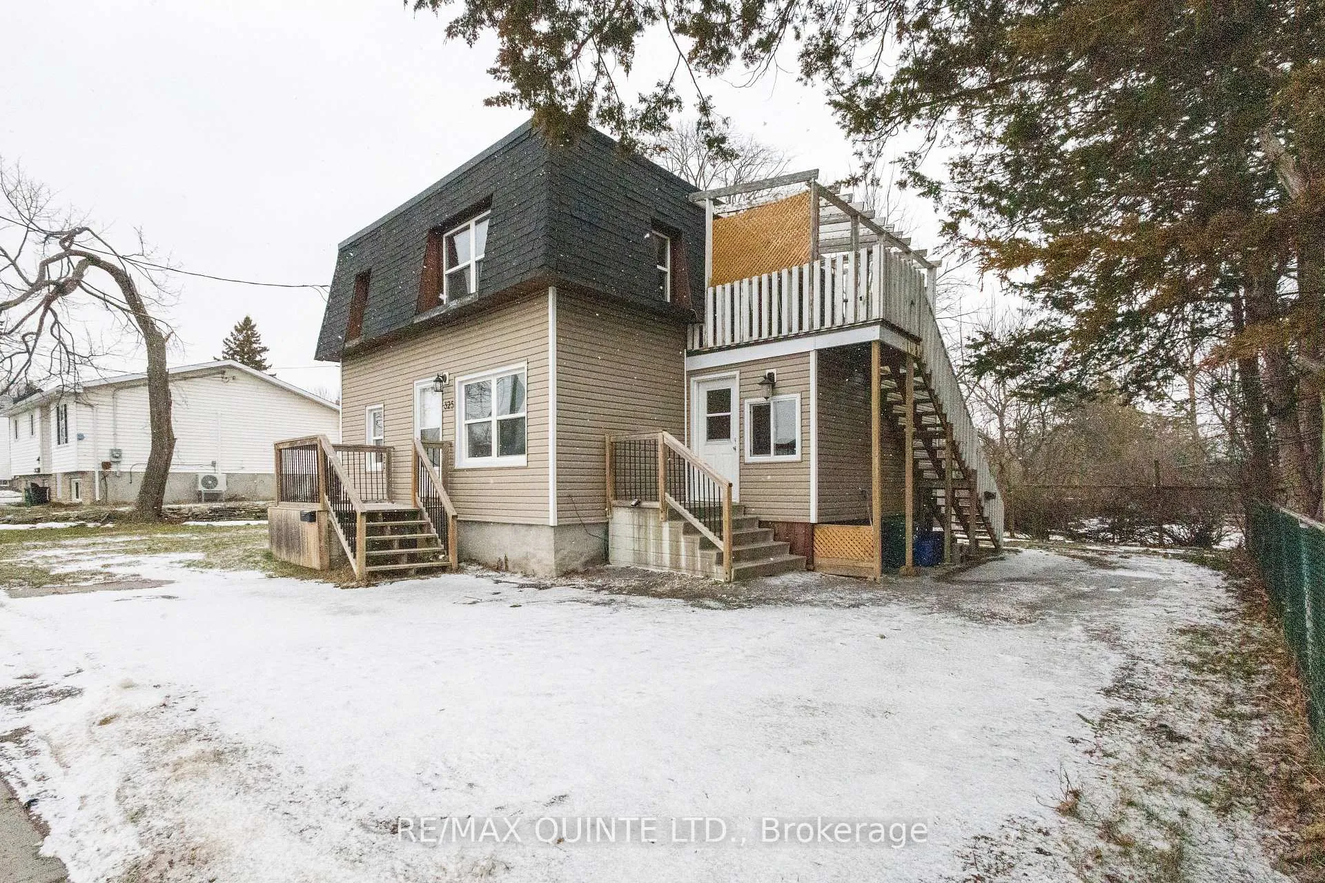 Photo 5 of 325 Sidney Street, Belleville, Belleville Ward — HOMEH
