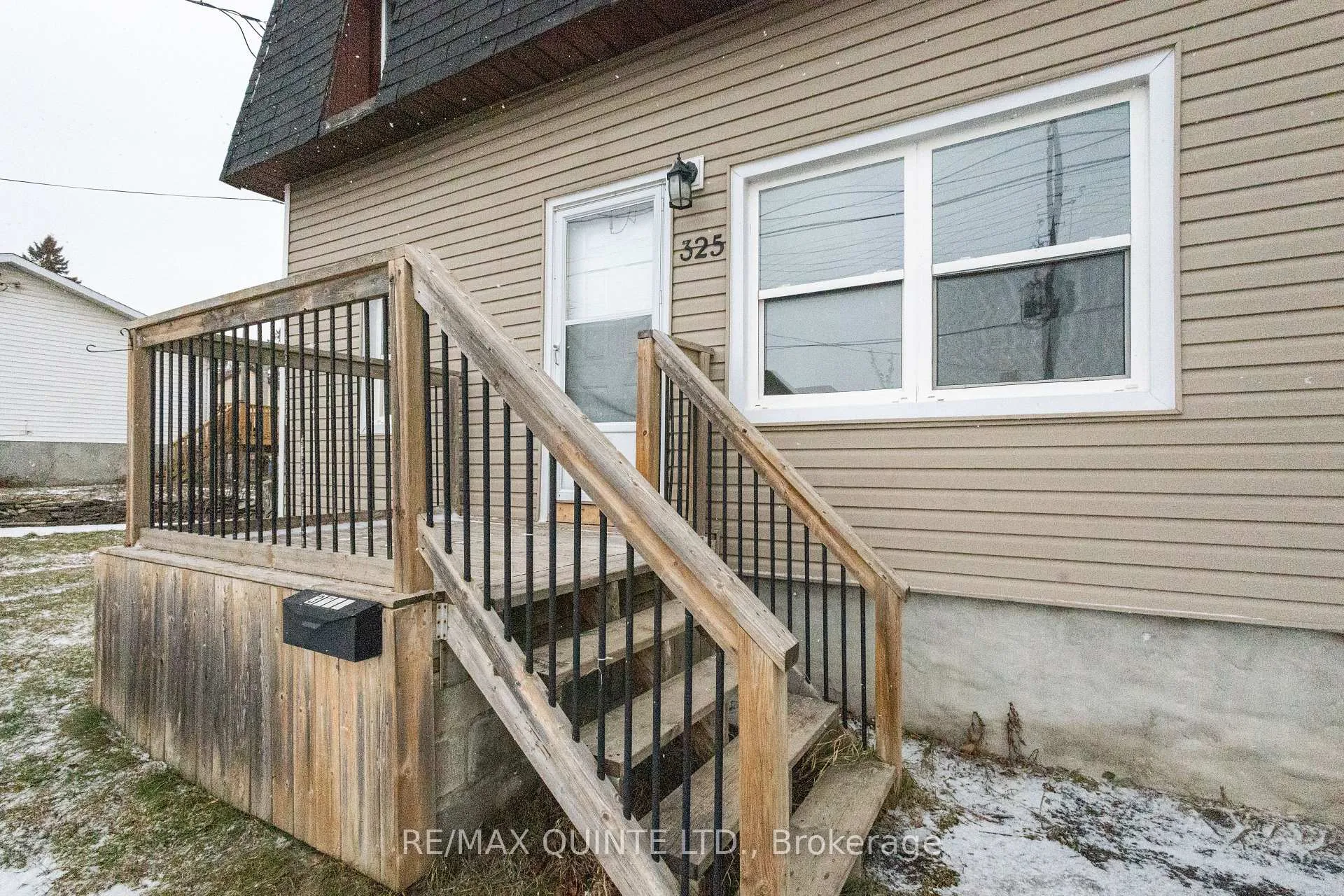 Photo 6 of 325 Sidney Street, Belleville, Belleville Ward — HOMEH