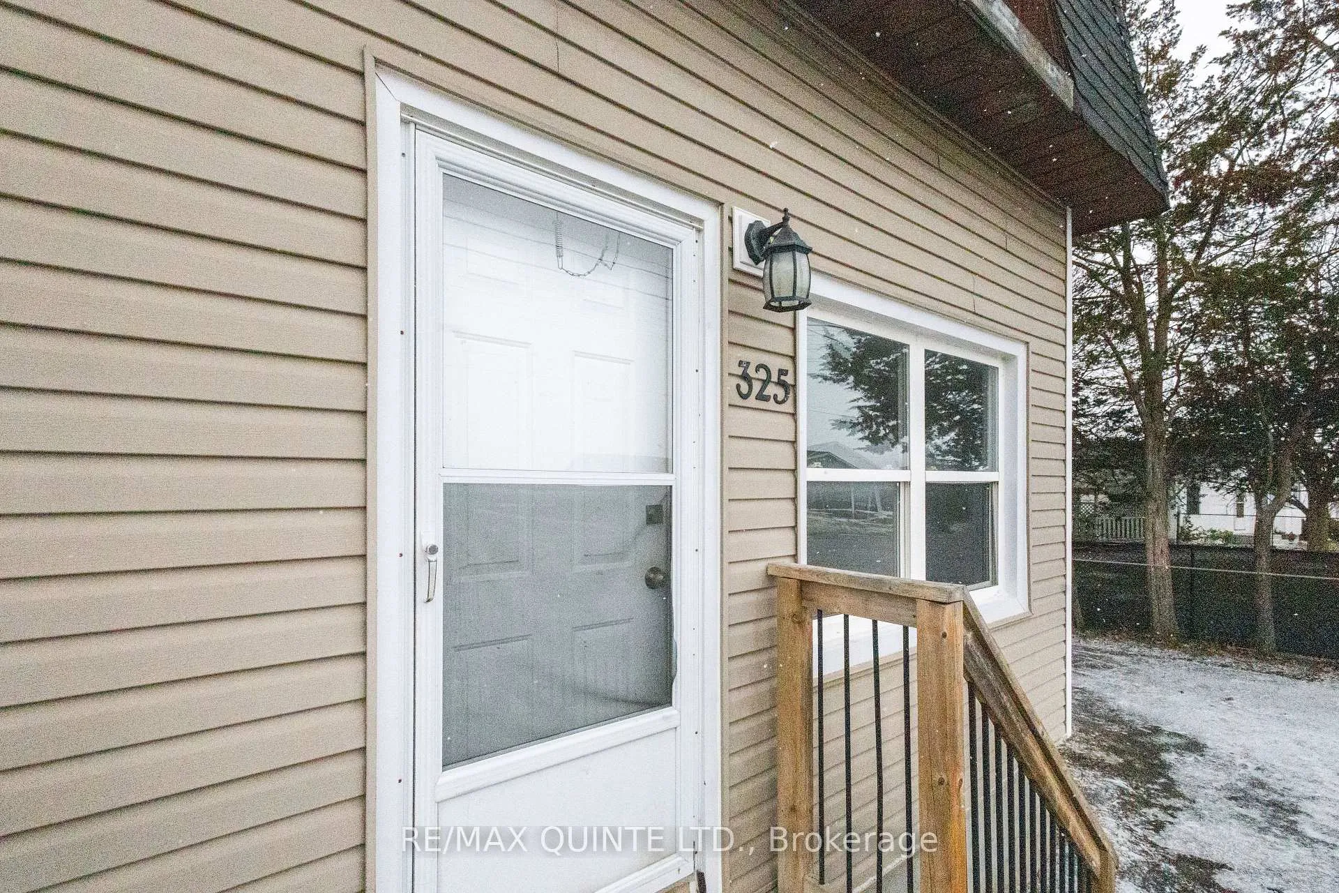 Photo 7 of 325 Sidney Street, Belleville, Belleville Ward — HOMEH