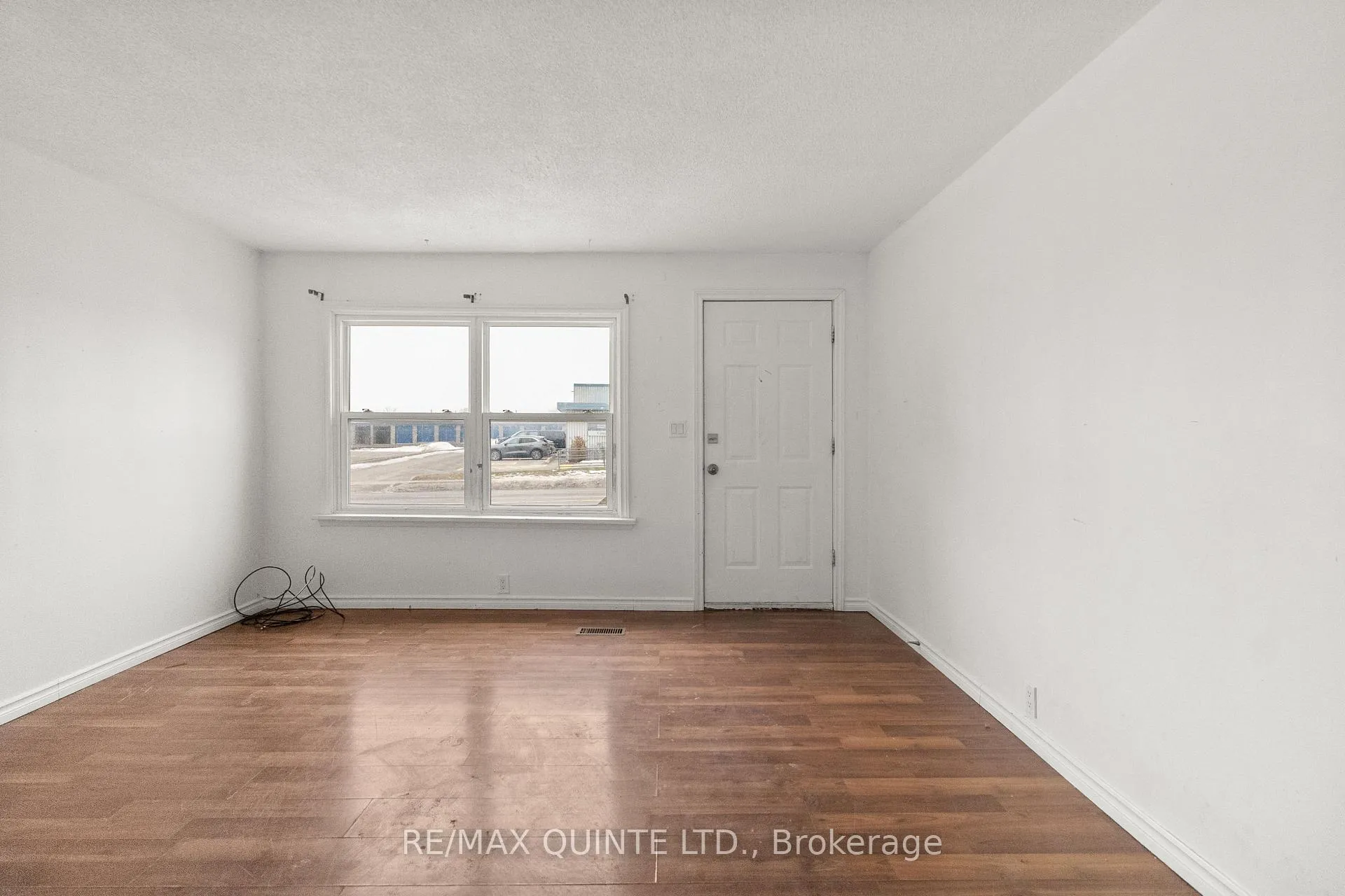 Photo 9 of 325 Sidney Street, Belleville, Belleville Ward — HOMEH