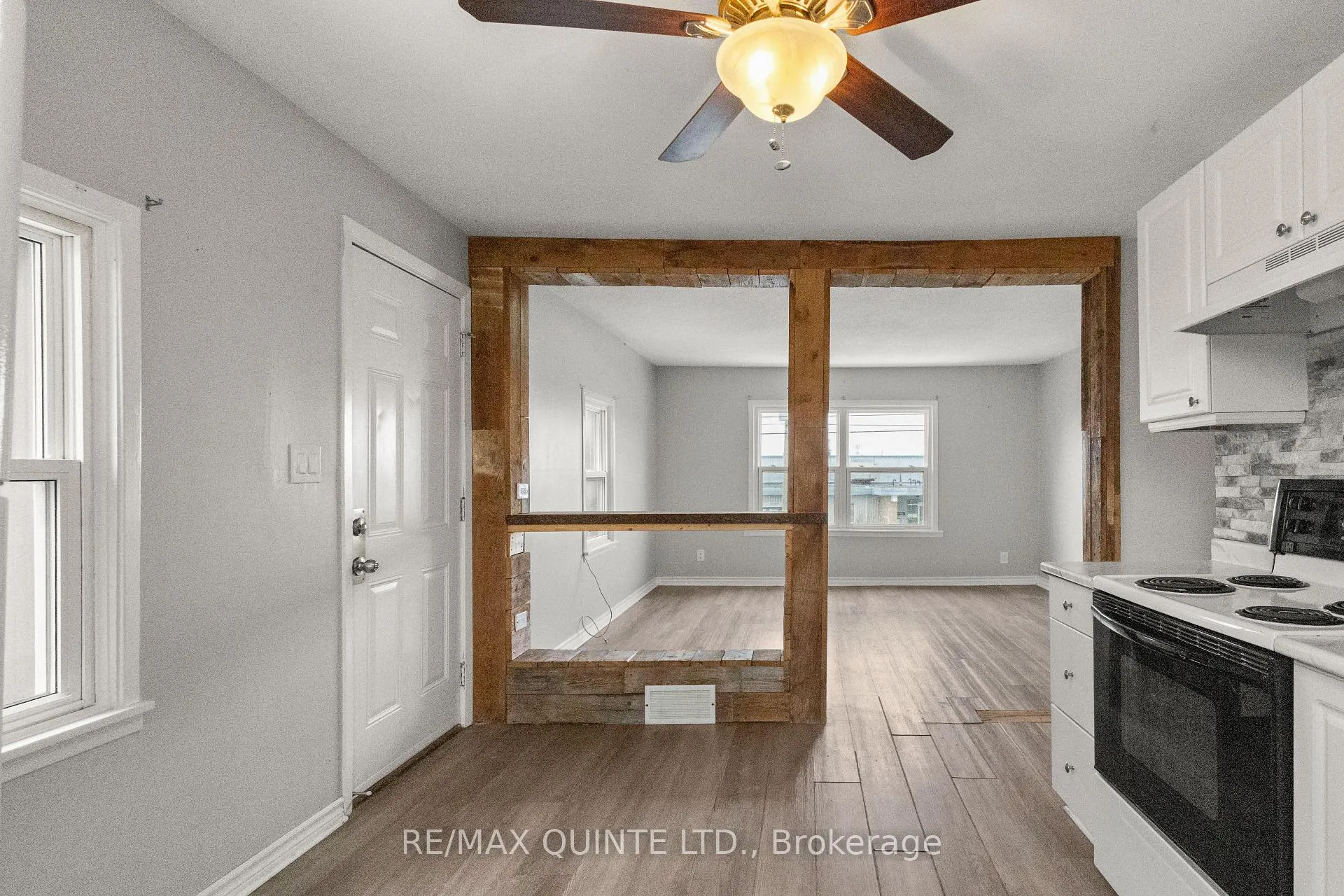 Photo 22 of 325 Sidney Street, Belleville, Belleville Ward — HOMEH