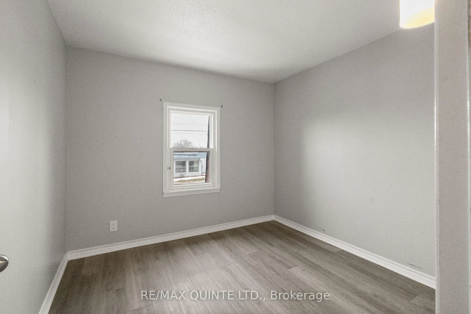 Photo 30 of 325 Sidney Street, Belleville, Belleville Ward — HOMEH