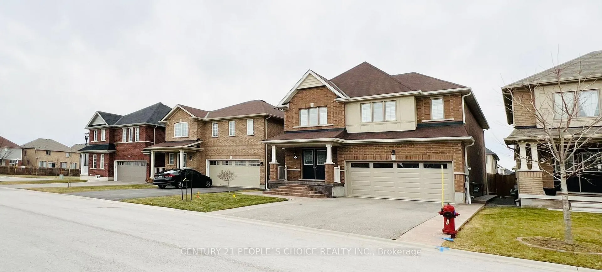 Photo 2 of 7692 Sycamore Drive, Niagara Falls, Brown — HOMEH
