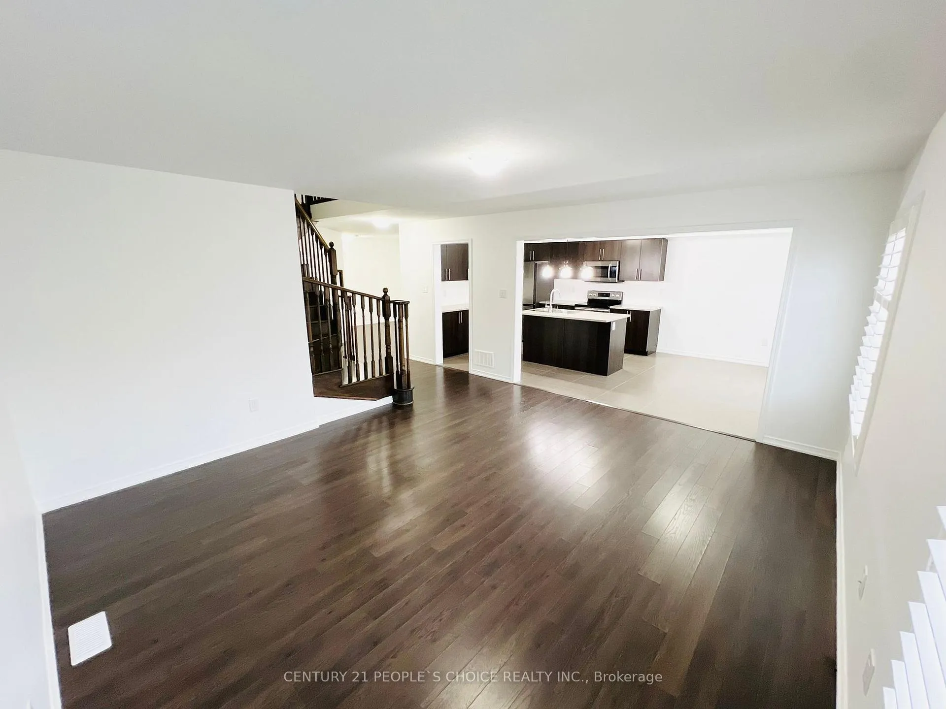 Photo 12 of 7692 Sycamore Drive, Niagara Falls, Brown — HOMEH
