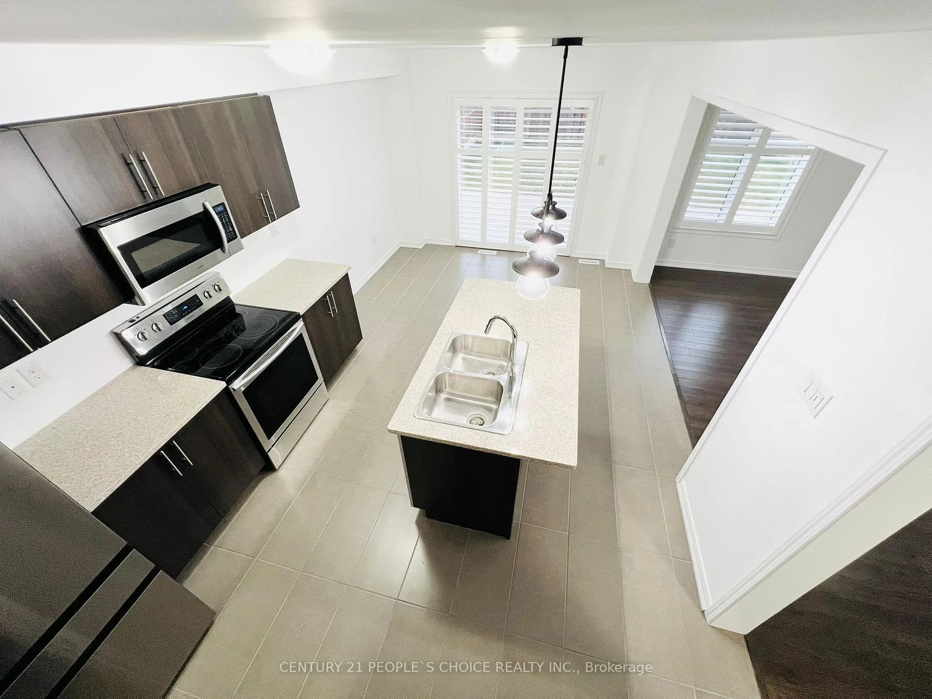 Photo 15 of 7692 Sycamore Drive, Niagara Falls, Brown — HOMEH