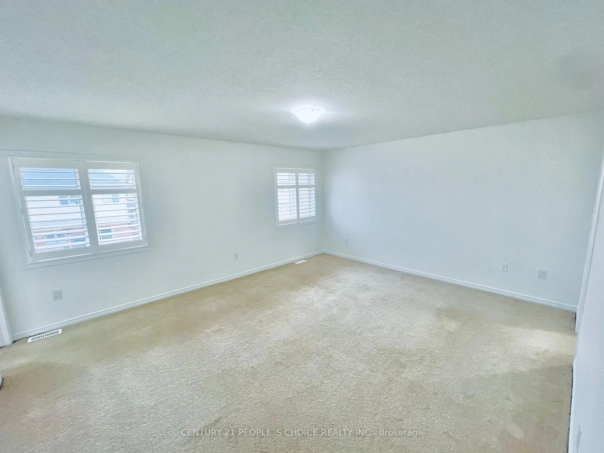 Photo 17 of 7692 Sycamore Drive, Niagara Falls, Brown — HOMEH