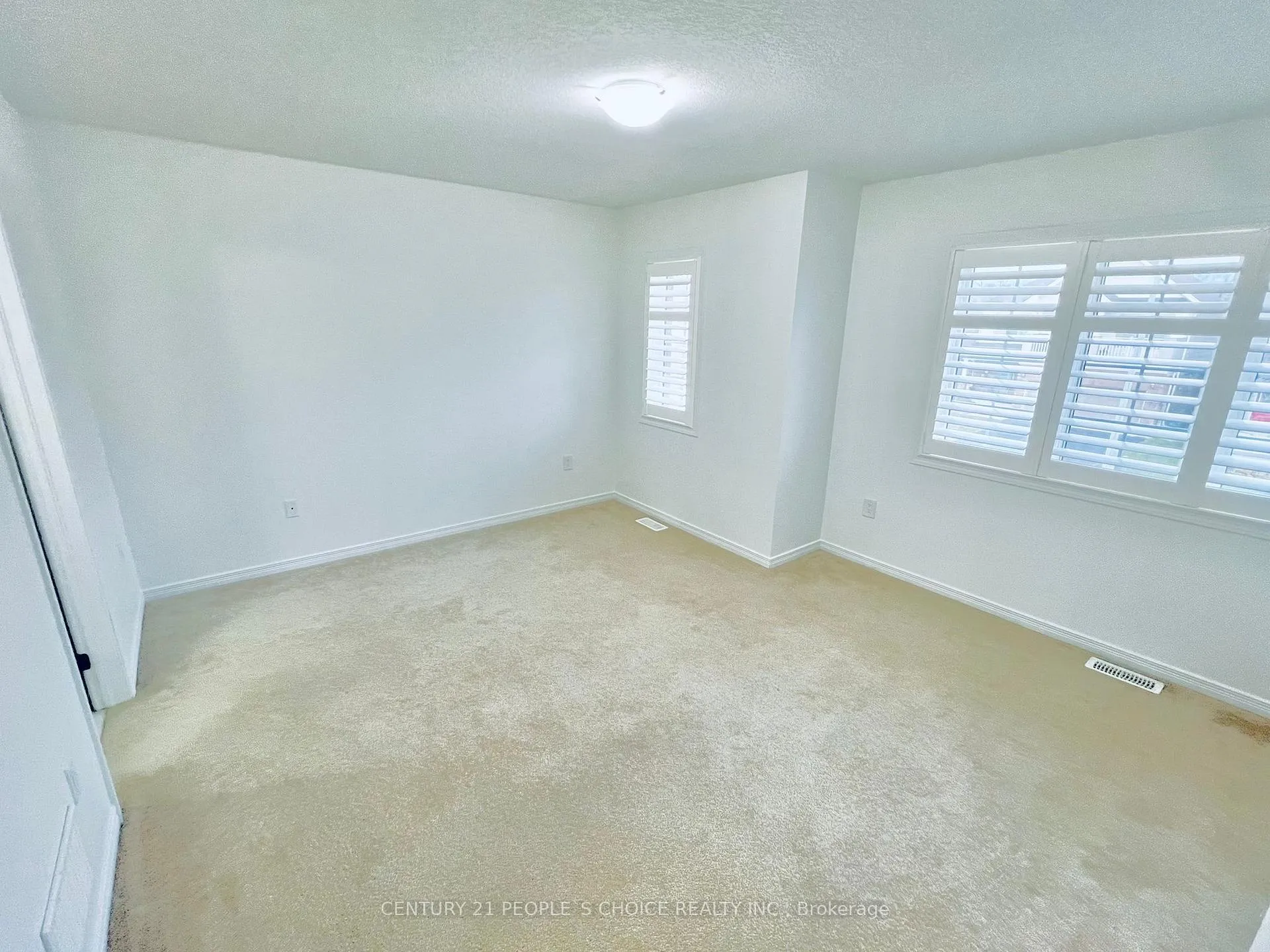 Photo 20 of 7692 Sycamore Drive, Niagara Falls, Brown — HOMEH