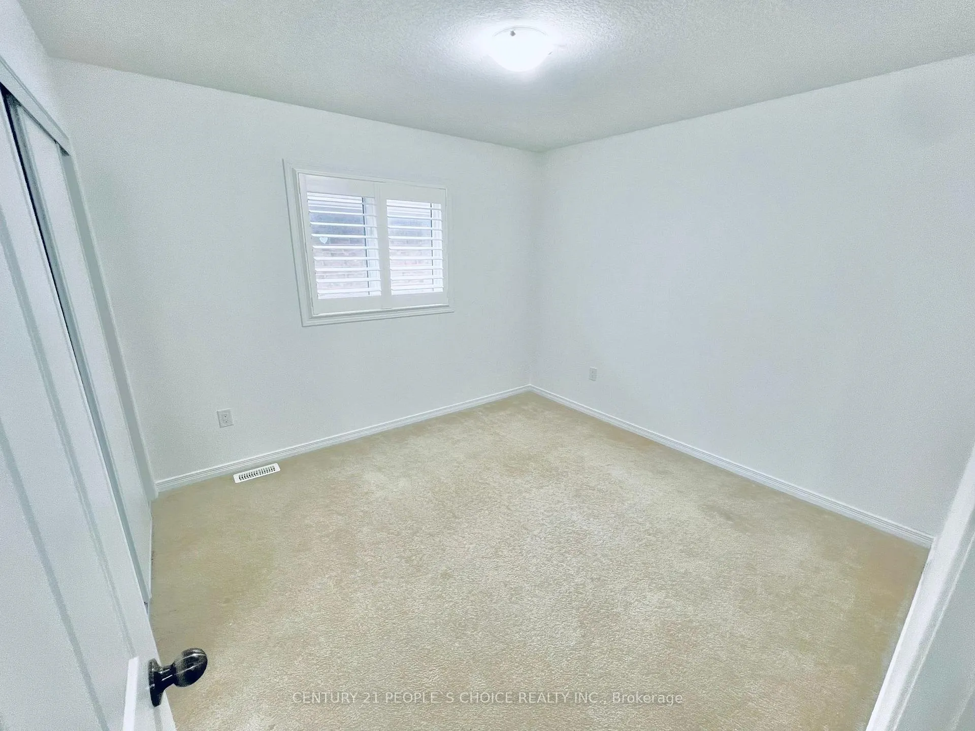 Photo 24 of 7692 Sycamore Drive, Niagara Falls, Brown — HOMEH