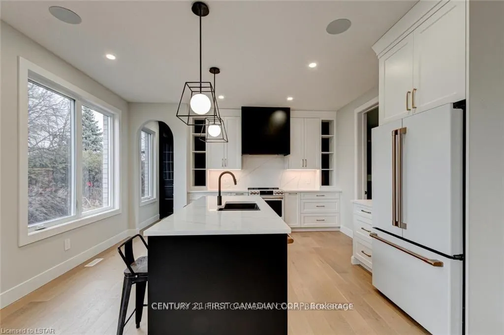 Photo 15 of 129 Aspen Circle, Thames Centre, Thorndale — HOMEH
