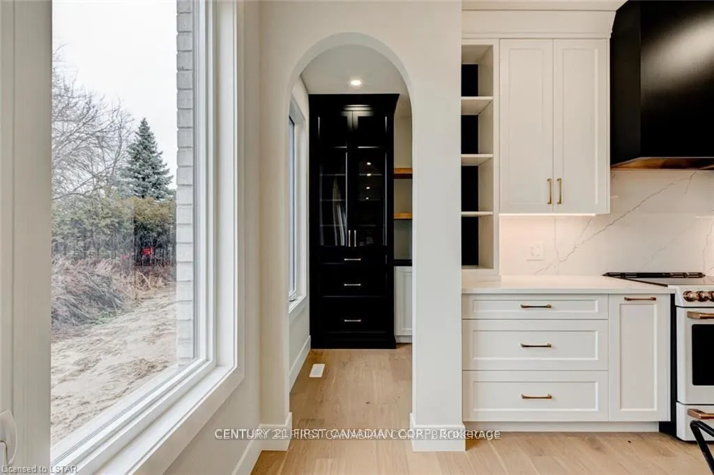 Photo 17 of 129 Aspen Circle, Thames Centre, Thorndale — HOMEH