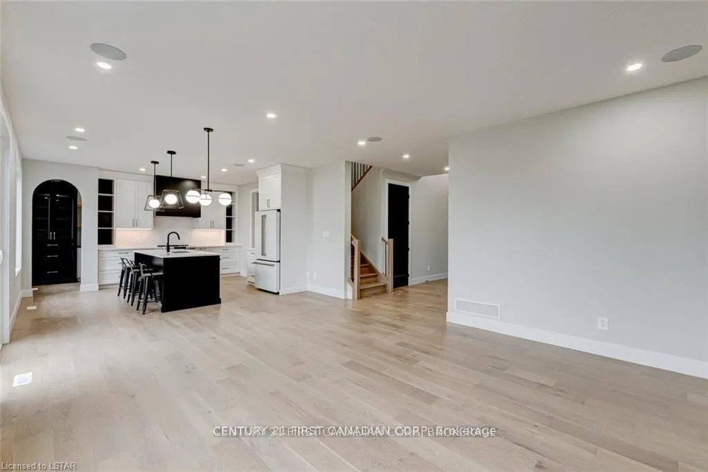 Photo 22 of 129 Aspen Circle, Thames Centre, Thorndale — HOMEH
