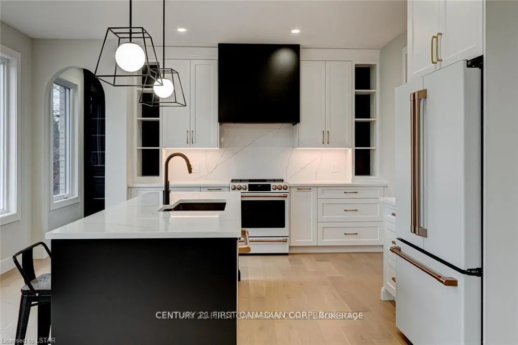 Photo 24 of 129 Aspen Circle, Thames Centre, Thorndale — HOMEH