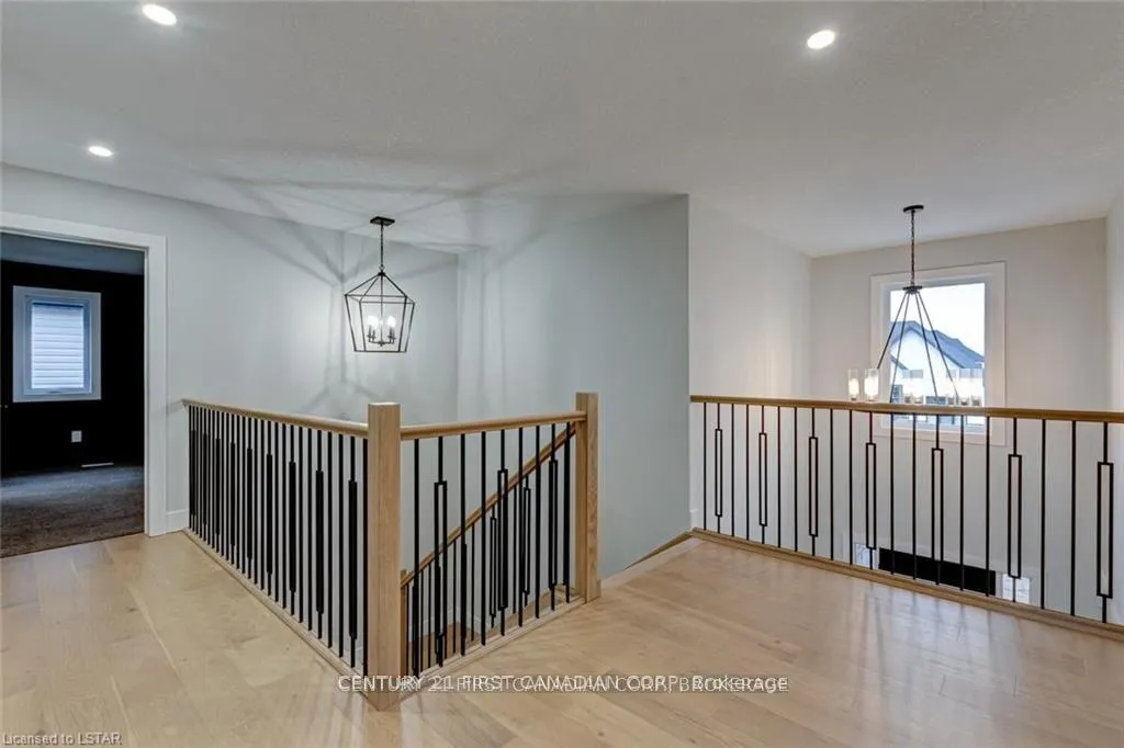 Photo 29 of 129 Aspen Circle, Thames Centre, Thorndale — HOMEH