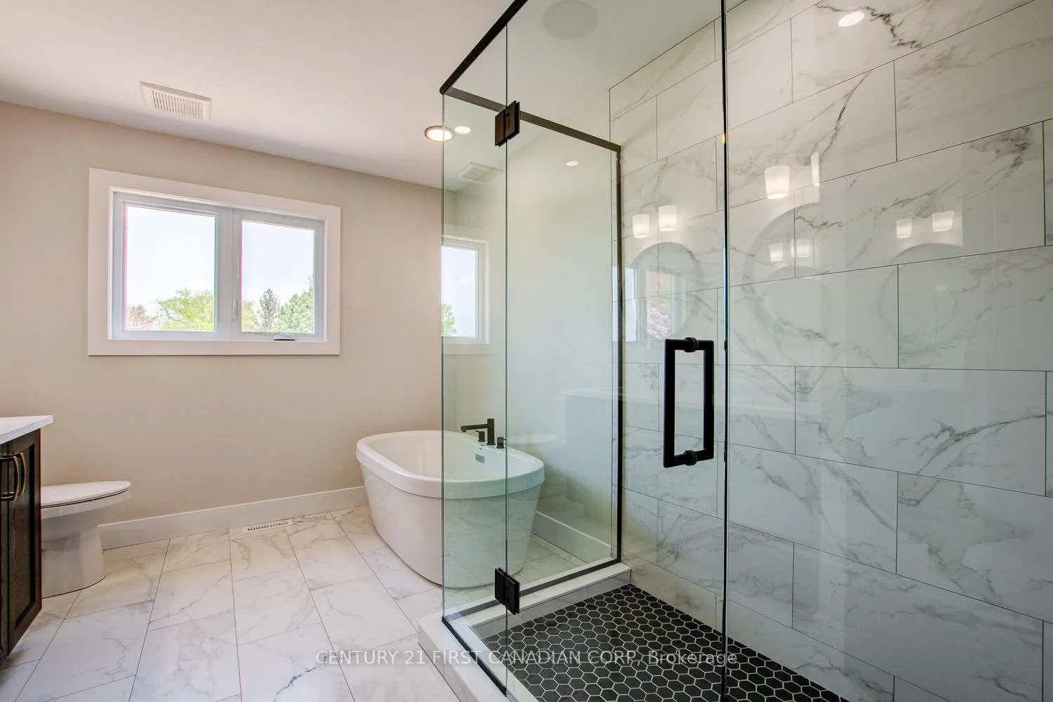 Photo 38 of 129 Aspen Circle, Thames Centre, Thorndale — HOMEH