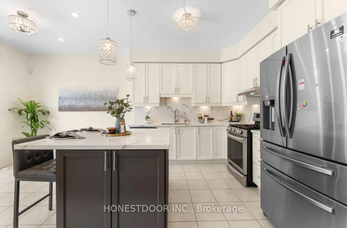 Photo 4 of 986 Farmstead Drive, Milton, Willmott — HOMEH