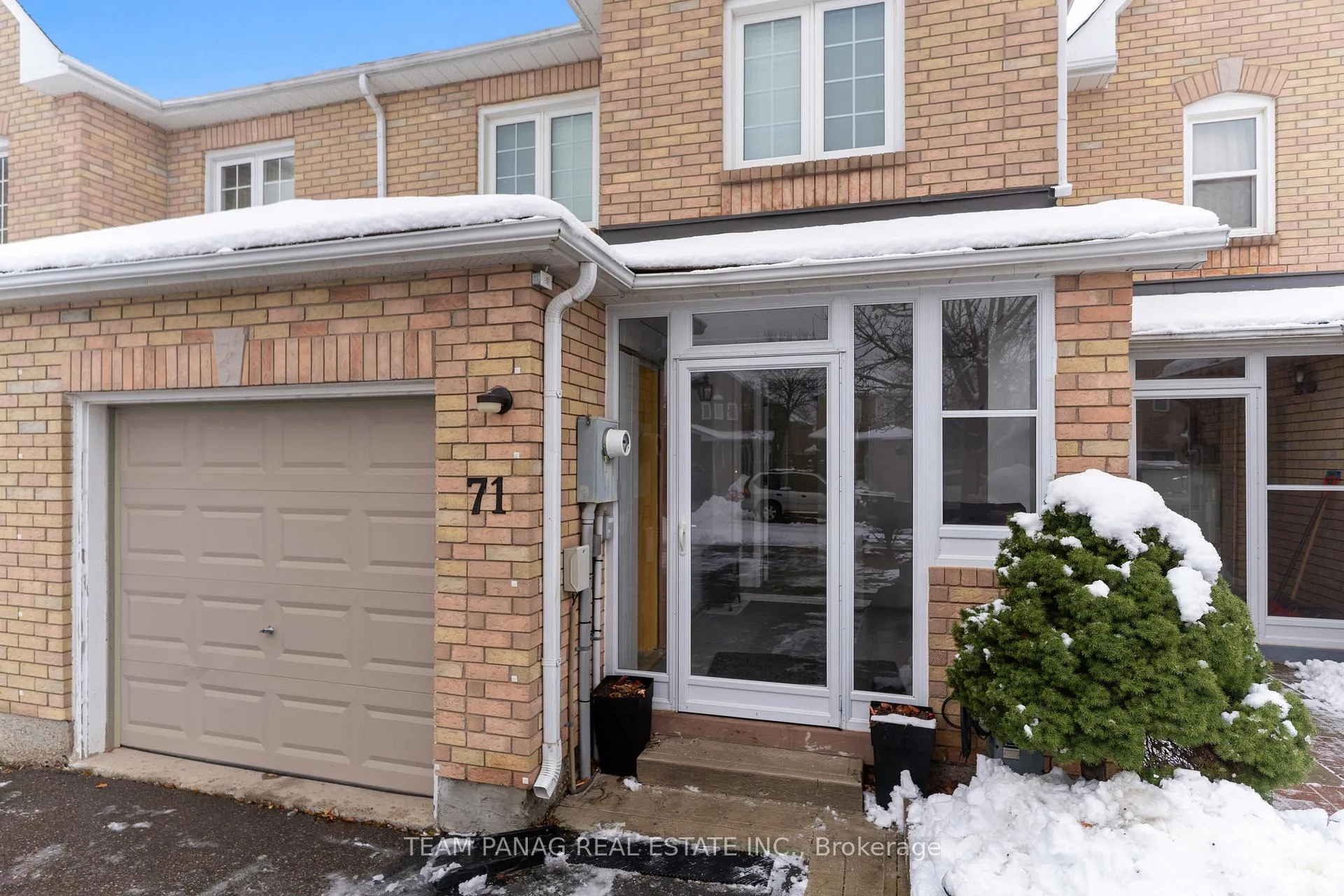 Photo 3 of 71 Muirland Crescent, Brampton, Northwood Park — HOMEH