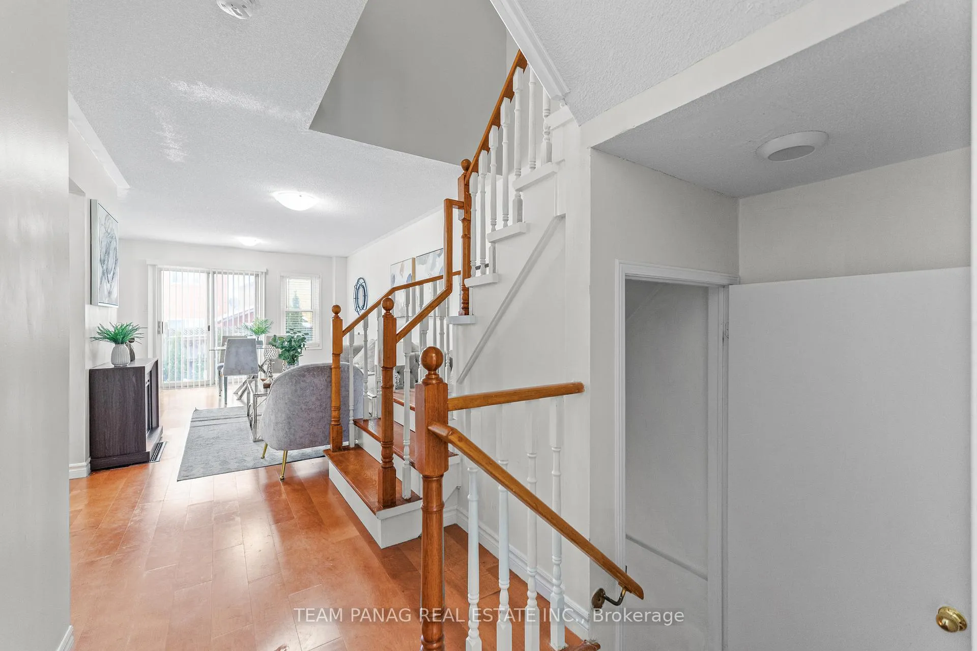 Photo 7 of 71 Muirland Crescent, Brampton, Northwood Park — HOMEH